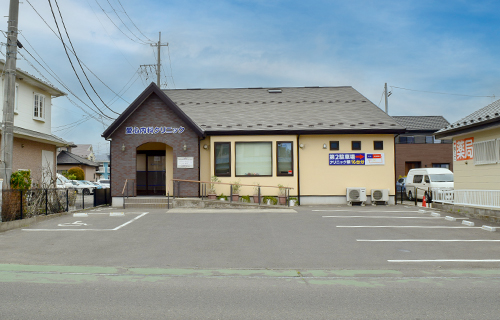 クリニック正面5台
